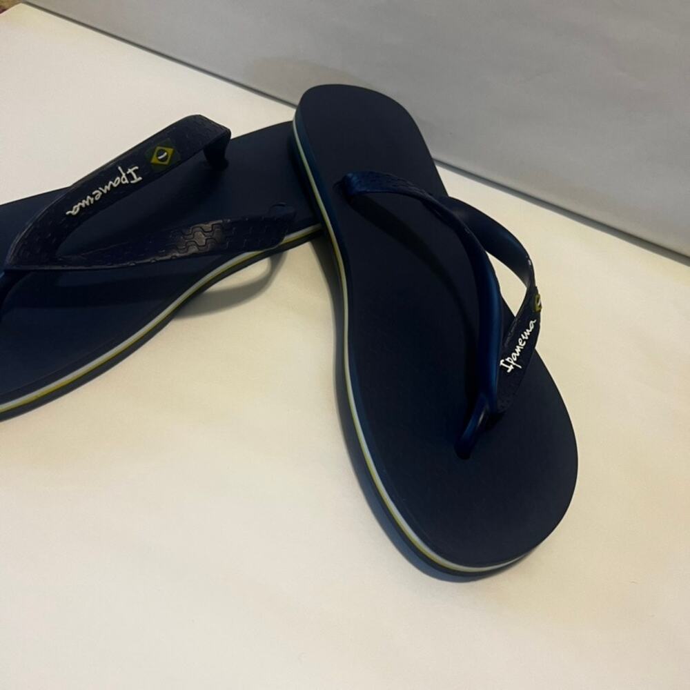 Ipanema | Men's Brazil Flag Classic Navy Thong Flip Flops - US 11